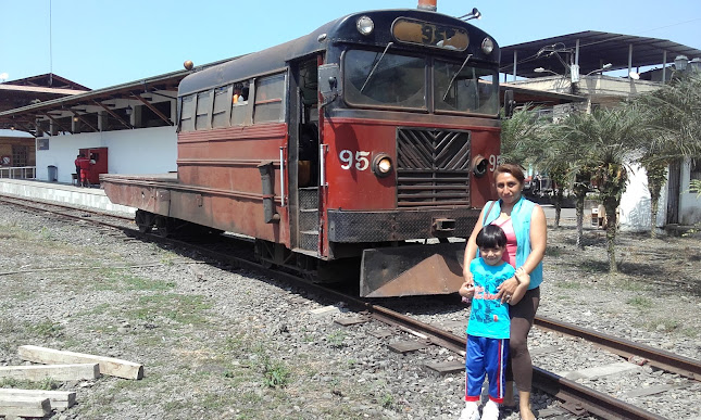 Almacen ROCAS Bucay - Centro comercial