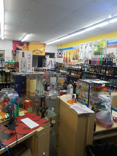 Liquor Store «White Bear Liquor & Wine», reviews and photos, 2227 White Bear Ave, Maplewood, MN 55109, USA