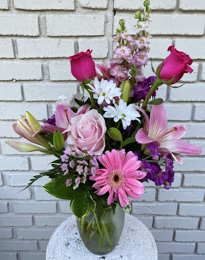 Florist «Doug Ruling Flower Shop», reviews and photos, 599 N Norcross Tucker Rd, Norcross, GA 30071, USA