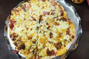 Comboy Pizza Tunja image