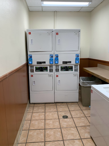 Gas Station «Flying J», reviews and photos, 520 S State Rd 39, Lebanon, IN 46052, USA