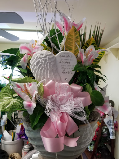 Florist «Corner Florist», reviews and photos, 2619 Hammonds Ferry Rd, Halethorpe, MD 21227, USA