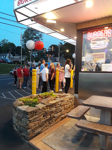 Richman's Ice Cream & Burger Co.