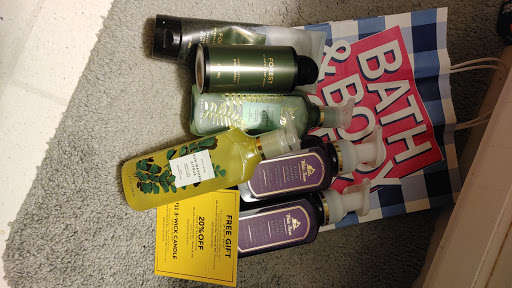 Beauty Supply Store «Bath & Body Works», reviews and photos, 8390 Tamarack Village, Woodbury, MN 55125, USA