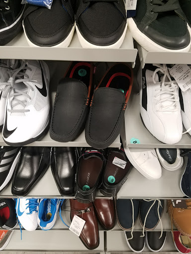 Clothing Store «Burlington Coat Factory», reviews and photos, 12400 15 St, Grandview, MO 64030, USA