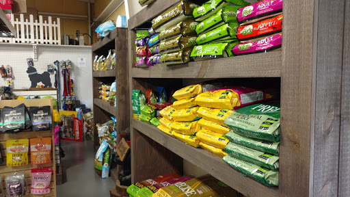 Pet Supply Store «Thomaston Feed», reviews and photos, 141 Watertown Rd, Thomaston, CT 06787, USA