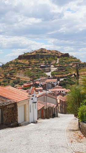 R. do Castelo 15, 5150-109 Castelo Melhor, Portugal