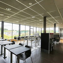Atmosphère du Restaurant KFC Beauvais - n°1