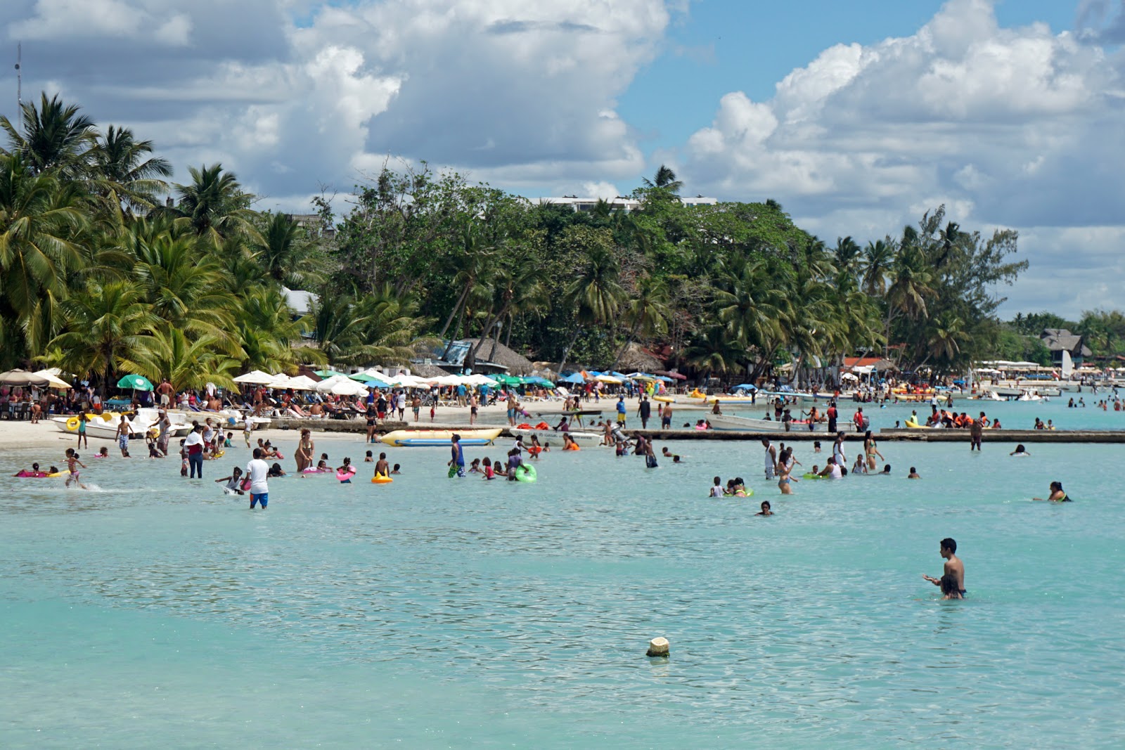 Boca Chica beach (Boca Chica, Dominican Republic) on the map with ...