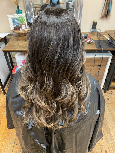 Hair Salon «Pure Salon», reviews and photos, 327 W Fayette St, Syracuse, NY 13202, USA