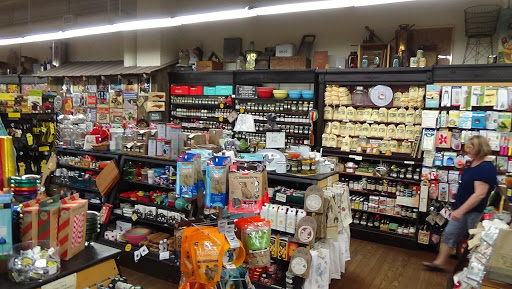 General Store «Mast General Store Hendersonville», reviews and photos, 527 N Main St, Hendersonville, NC 28792, USA