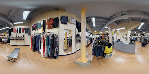 Used Clothing Store «Crossroads Trading Co.», reviews and photos, 128 NW 23rd Ave, Portland, OR 97210, USA
