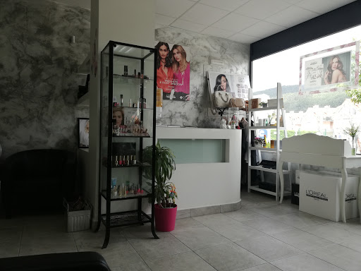 Peluquería Elena en Villabanez, Santander