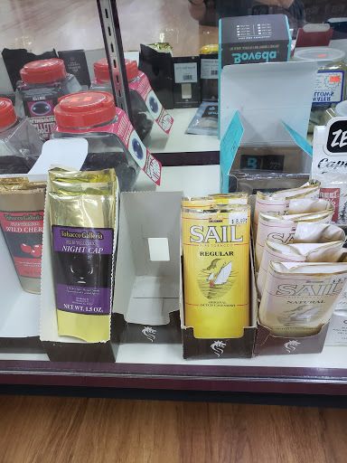 Tobacco Shop «Discount Tobacco Corner», reviews and photos, 5815 E Colonial Dr, Orlando, FL 32807, USA