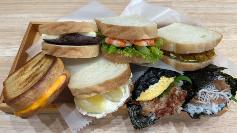 サンドイッチ＋カフェ Tsuka-chan