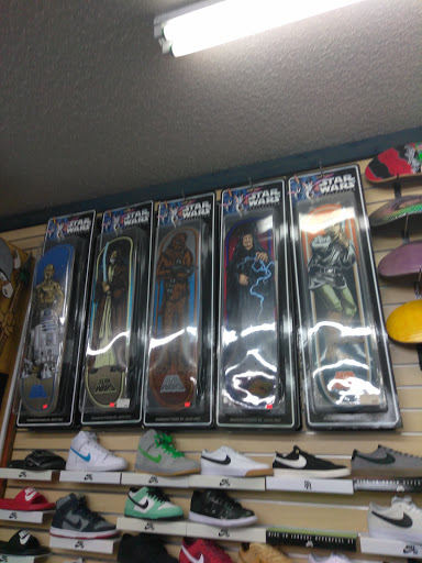 Skate Shop «Westside Skateshop», reviews and photos, 39332 US-19, Tarpon Springs, FL 34689, USA