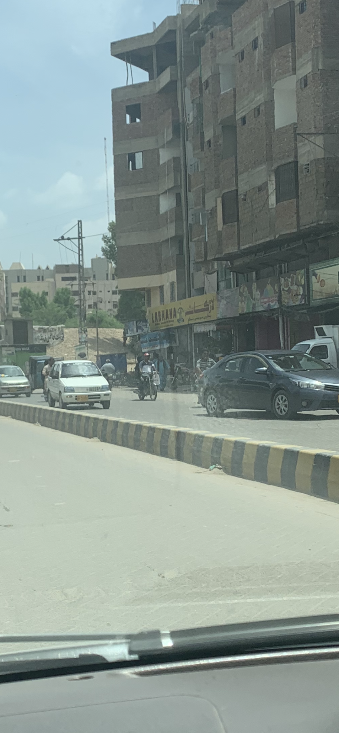 Larkana Bakery & Sweets 