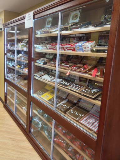 Tobacco Shop «Franklin Smoke Shop», reviews and photos, 106 Franklin St, Quincy, MA 02169, USA
