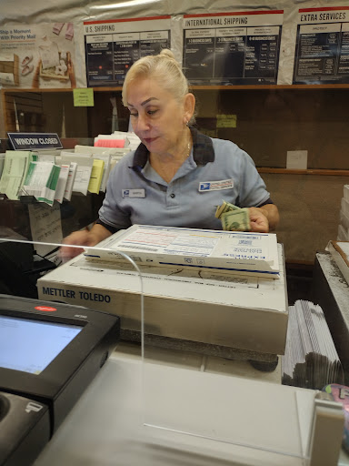 Post Office «United States Postal Service», reviews and photos, 809 W Dallas St, Conroe, TX 77301, USA