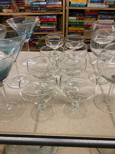 Thrift Store «Community Closet Thrift Store», reviews and photos, 416 E Park St, Livingston, MT 59047, USA