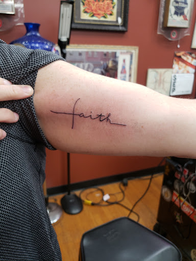 Tattoo Shop «Olde Towne Tattoo, LLC», reviews and photos, 2007 Central Ave, Kearney, NE 68847, USA