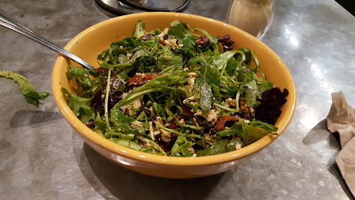 Pizza Delivery «Pagliacci Pizza - Lake City Way Restaurant & Delivery», reviews and photos, 8024 15th Ave NE, Seattle, WA 98115, USA