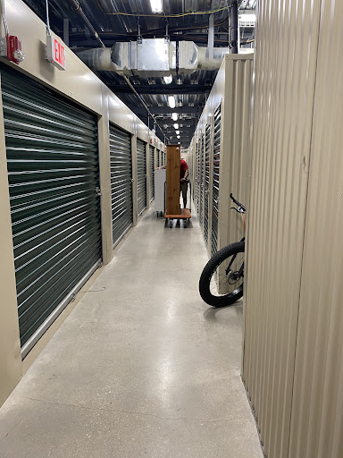 Self-Storage Facility «Public Storage», reviews and photos, 1611 S Douglas Rd, Pembroke Pines, FL 33025, USA