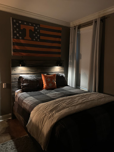 Furniture Store «Major Discount Furniture», reviews and photos, 504 Henslee Dr, Dickson, TN 37055, USA