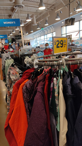 Sportswear Store «Columbia Sportswear Outlet Store», reviews and photos, 100 Citadel Dr #636, Commerce, CA 90040, USA