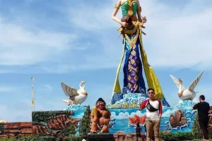 Pantai Bali Lestari image