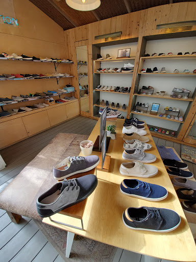 Shoe Store «TOMS Flagship Store», reviews and photos, 1344 Abbot Kinney Blvd, Venice, CA 90291, USA