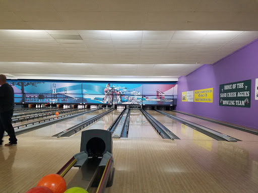 Bowling Alley «Lenawee Recreation Bowling Center», reviews and photos, 520 College Ave, Adrian, MI 49221, USA