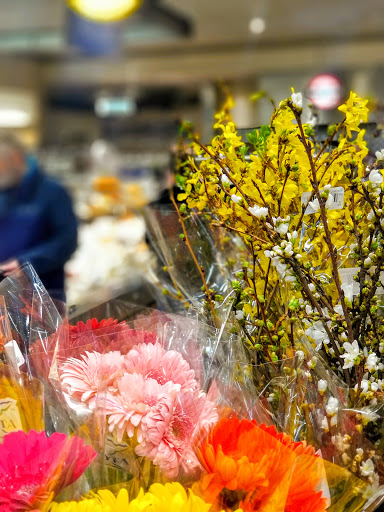 Grocery Store «Lunds & Byerlys Roseville», reviews and photos, 1601 County Rd C West, Roseville, MN 55113, USA