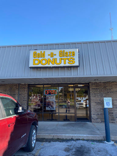 Donut Shop «Gold-N-Glaze Donuts», reviews and photos, 2933 E Chestnut Expy, Springfield, MO 65802, USA
