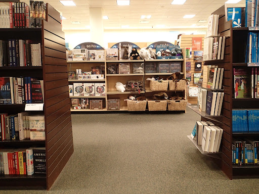 Book Store «Barnes & Noble», reviews and photos, 6050 El Cerrito Plaza, El Cerrito, CA 94530, USA