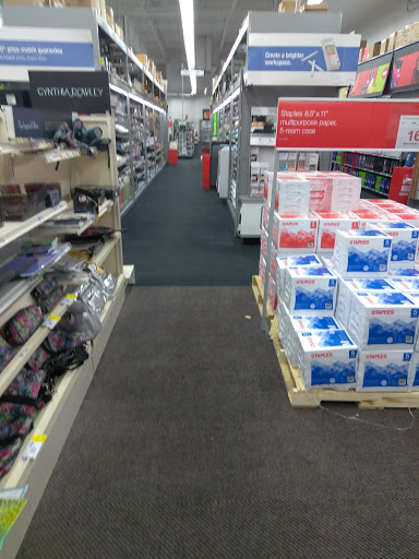 Office Supply Store «Staples», reviews and photos, 2160 Barranca Pkwy, Irvine, CA 92606, USA