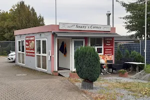 Sunny's Corner Pizzeria Düsseldorf, Indische Spezialitäten image