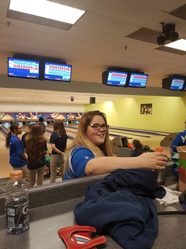 Bowling Alley «Vista Lanes Bowling Center», reviews and photos, 550 Oriskany Blvd, Yorkville, NY 13495, USA