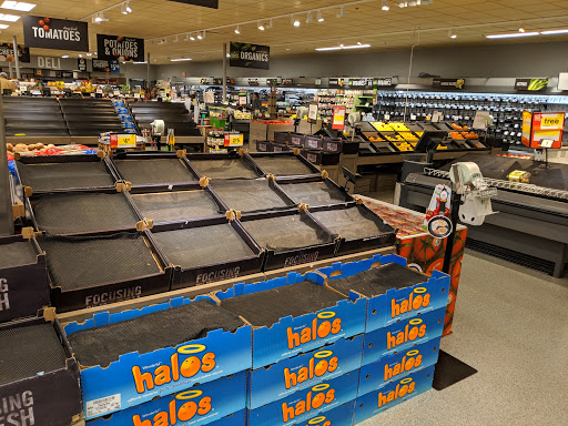 Grocery Store «Stop & Shop», reviews and photos, 100 Powder Mill Rd, Acton, MA 01720, USA