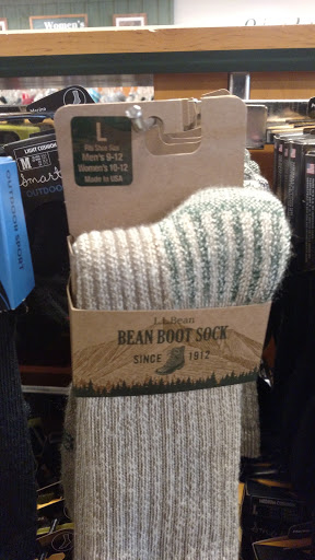 Clothing Store «L.L. Bean Outlet», reviews and photos, 534 Stillwater Ave, Bangor, ME 04401, USA