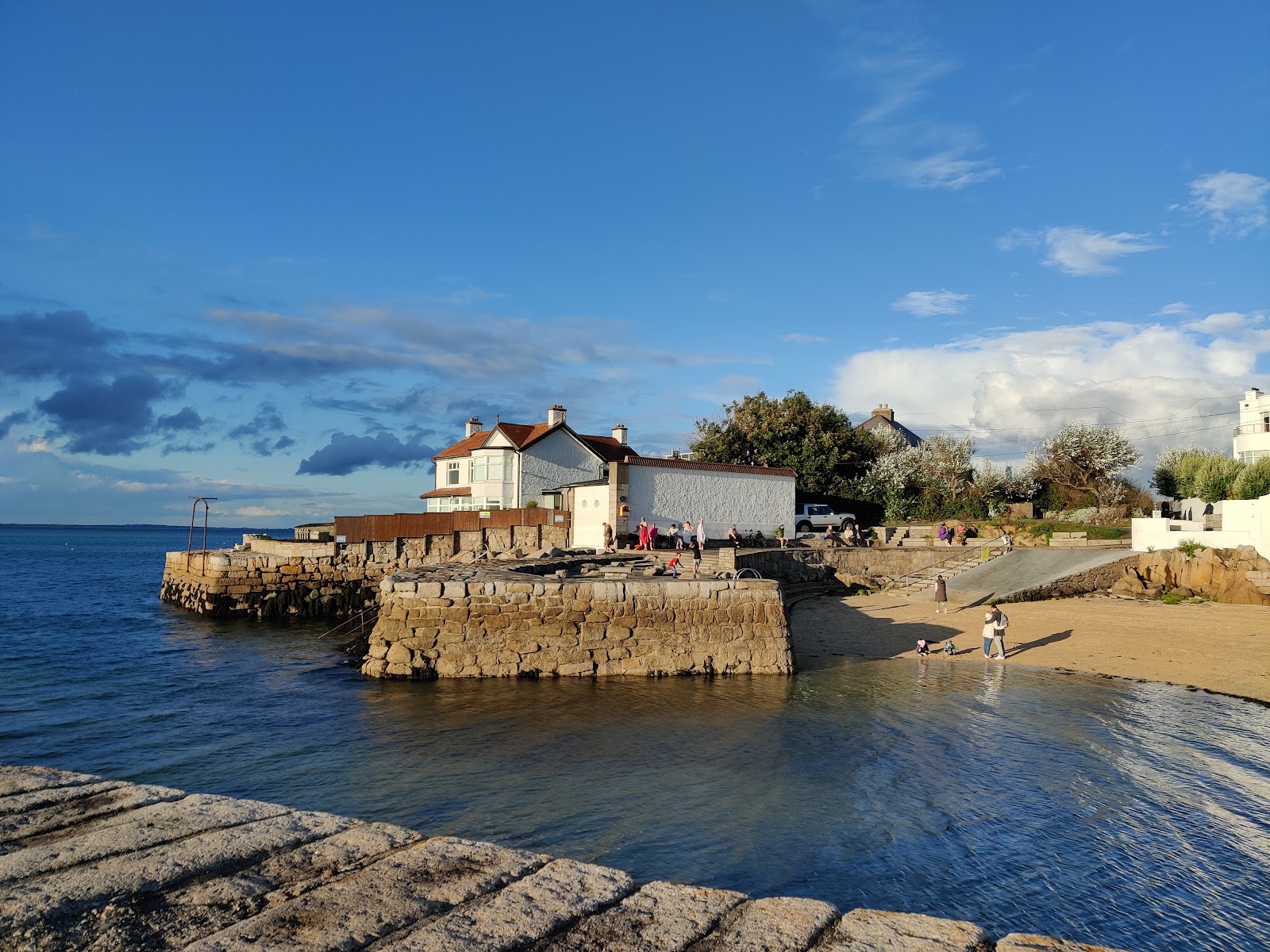 Sandycove beach photo #8