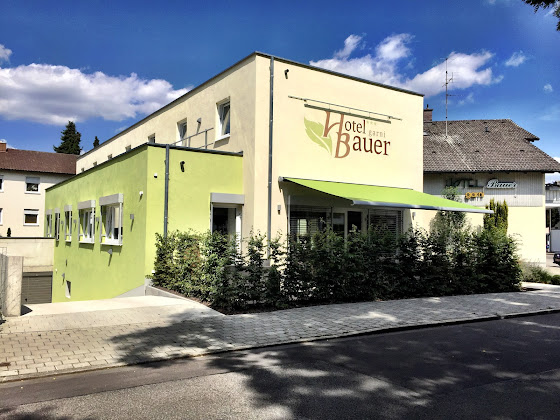 Extérieur Bed and Breakfast Hotel Bauer garni guest house 85053 Ingolstadt