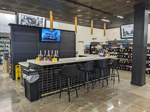 Shopping Mall «HarMar Mall», reviews and photos, 2100 Snelling Ave N, Roseville, MN 55113, USA