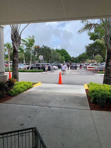 Warehouse store «Costco Wholesale», reviews and photos, 3250 Northlake Blvd, Lake Park, FL 33403, USA