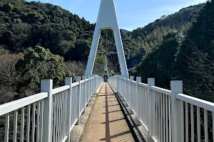 Kamoyurarinko Bridge image