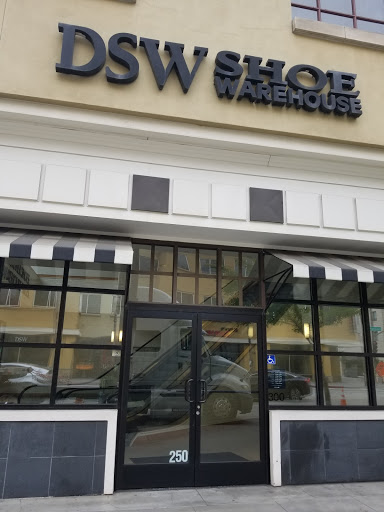 Shoe Store «DSW Designer Shoe Warehouse», reviews and photos, 300 E Colorado Blvd #250, Pasadena, CA 91101, USA