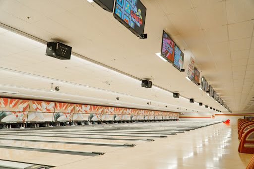 Bowling Alley «Double Decker Lanes», reviews and photos, 300 Golf Course Dr, Rohnert Park, CA 94928, USA