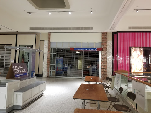 Shopping Mall «Monroeville Mall», reviews and photos, 200 Mall Cir Dr, Monroeville, PA 15146, USA