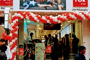 BESTFOR - Shopping Near Me | Gifting Shop | image