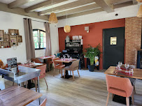 Atmosphère du Restaurant LE DUELLAS à Saint-Martial-d'Artenset - n°14